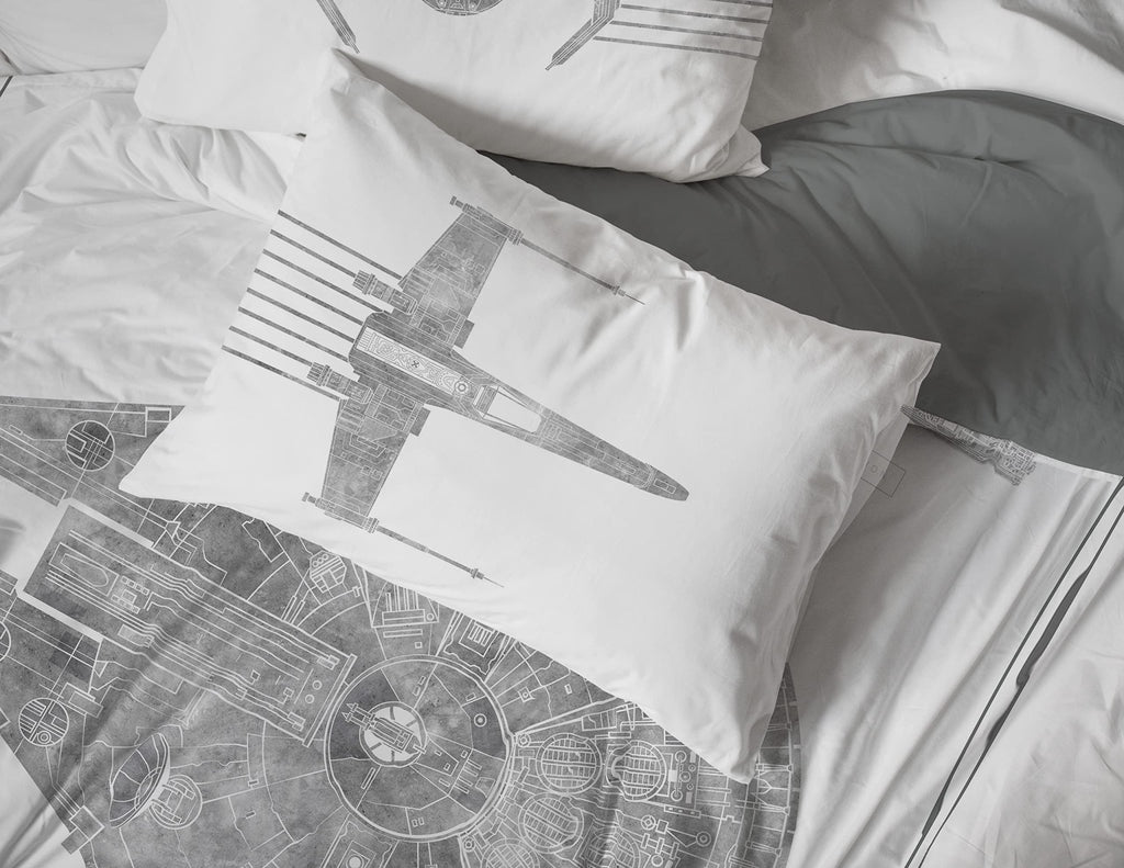 Jay Franco Licensed Pop Culture Comforter Bedding Set – 7 Sizes & 25 Designs - Flex Gamingproduct_type
