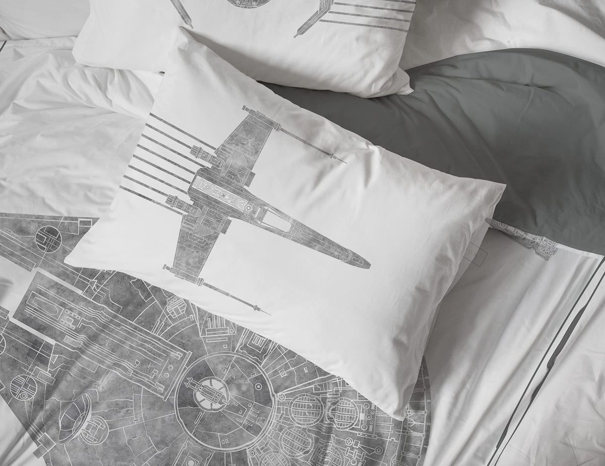 Jay Franco Licensed Pop Culture Comforter Bedding Set – 7 Sizes & 25 Designs - Flex Gamingproduct_type