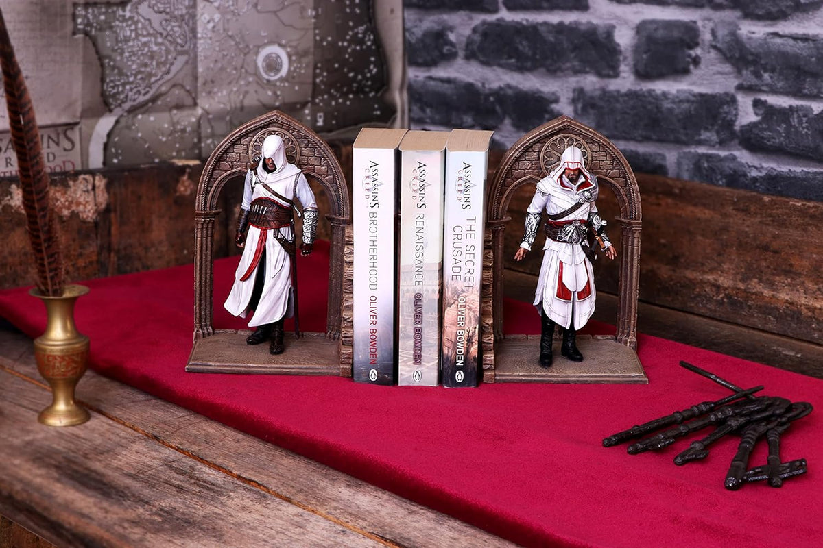 Nemesis Now Assassin's Creed Altaïr & Ezio Bookends – Hand-Painted Resin, 24cm - Flex Gamingproduct_type